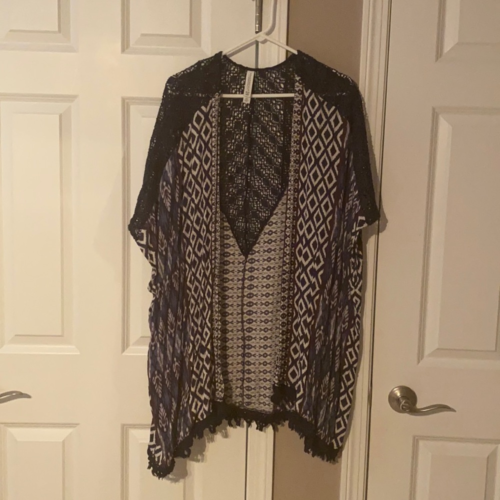 Patterned light cardigan